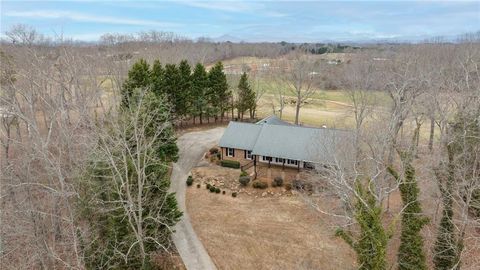 A home in Demorest