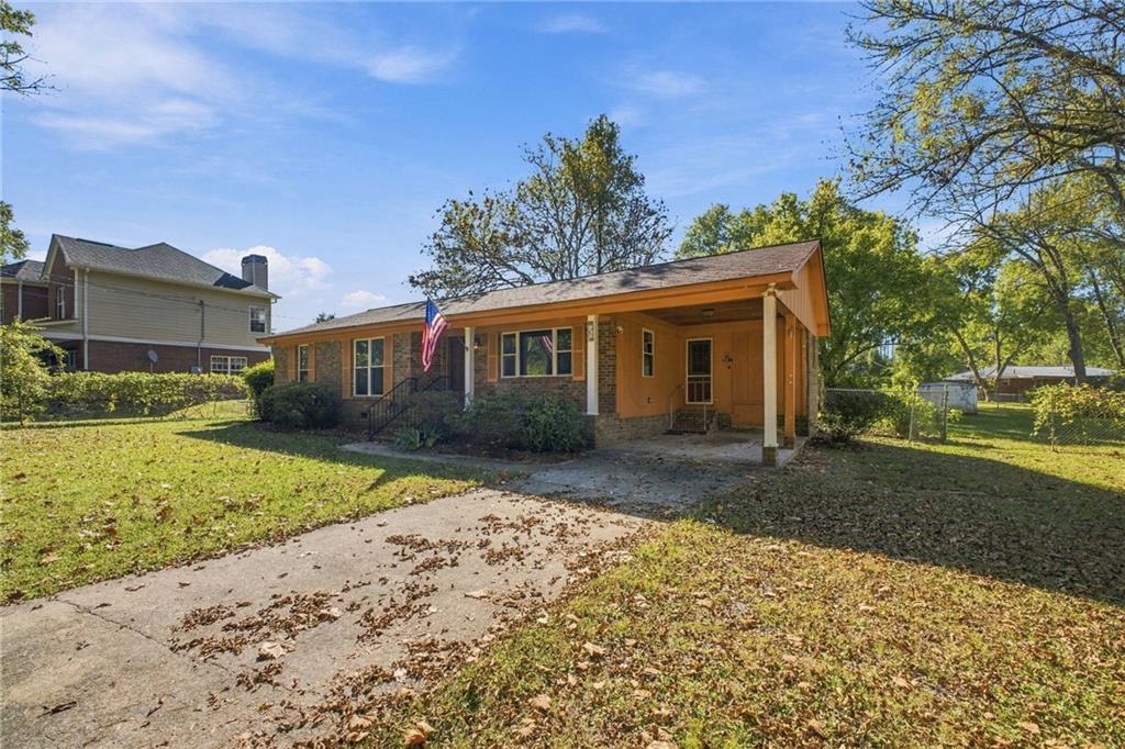 16 Mango Road NE