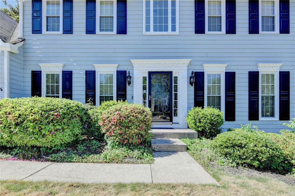 728 Flowers Crossing