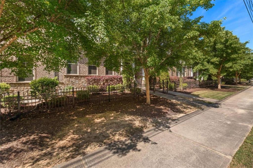 1820 Stephanie Trail