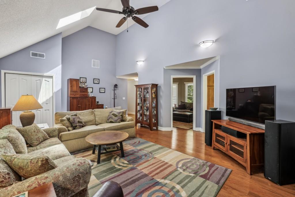 1390 Barclay Drive, Lawrenceville, Georgia image 12