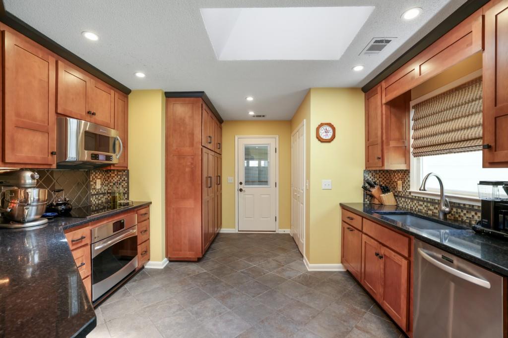 1390 Barclay Drive, Lawrenceville, Georgia image 21