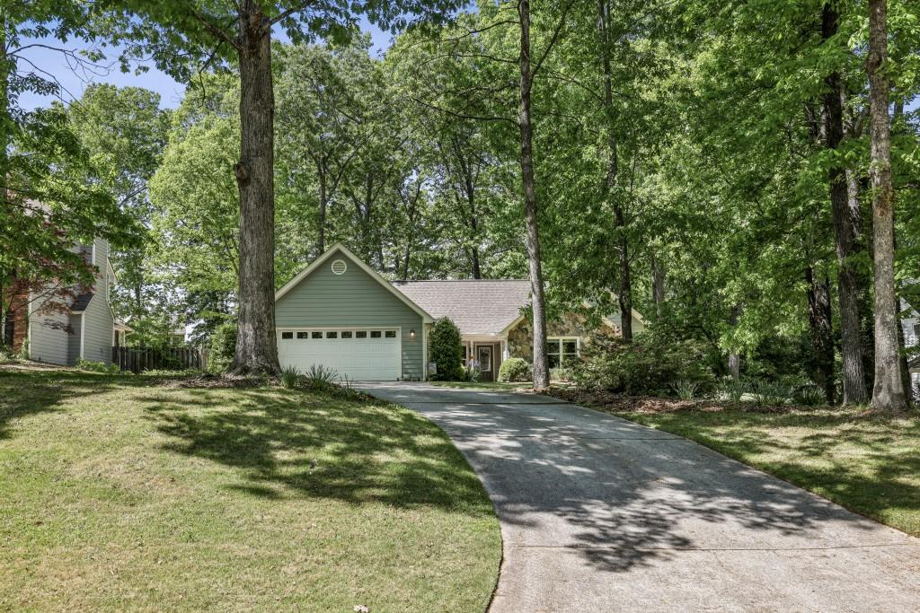 1390 Barclay Drive, Lawrenceville, Georgia image 5