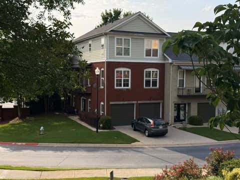 Townhouse For Sale - 6035 Brookside Oak Circle<br/> Norcross, GA 30093