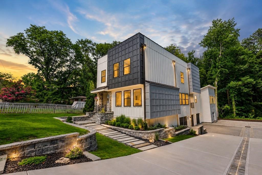 419 Westside Drive