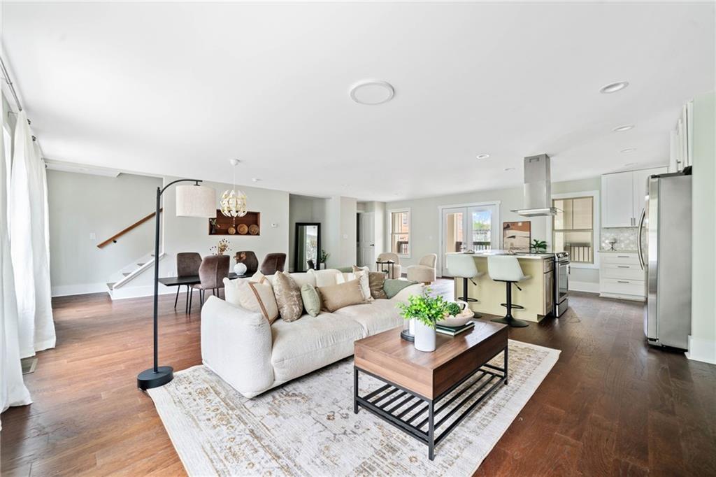 1276 Dahlgren Lane, Atlanta, Georgia image 3