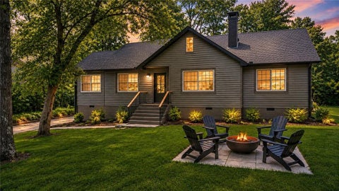 Photo of 401 Ashburton Avenue SE, Atlanta, GA 30317 (MLS # 7801303)