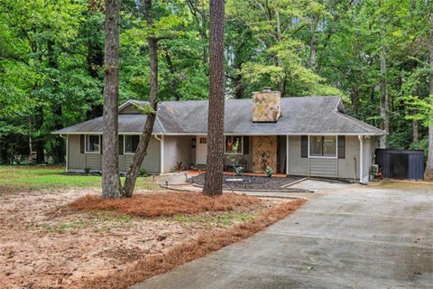 Homes For Sale - 130 Ashley Oaks Drive<br/> Mcdonough, GA 30253