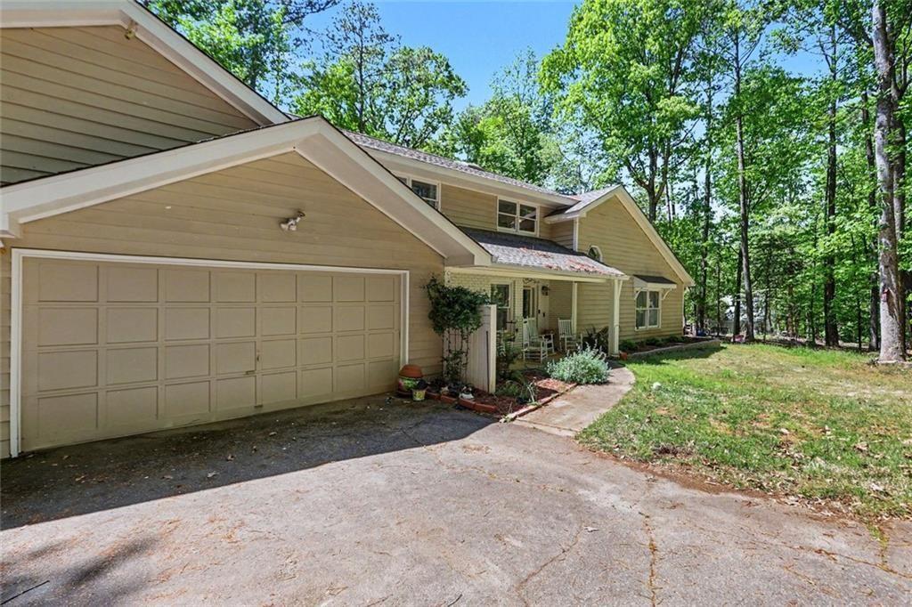 205 Hidden Creek