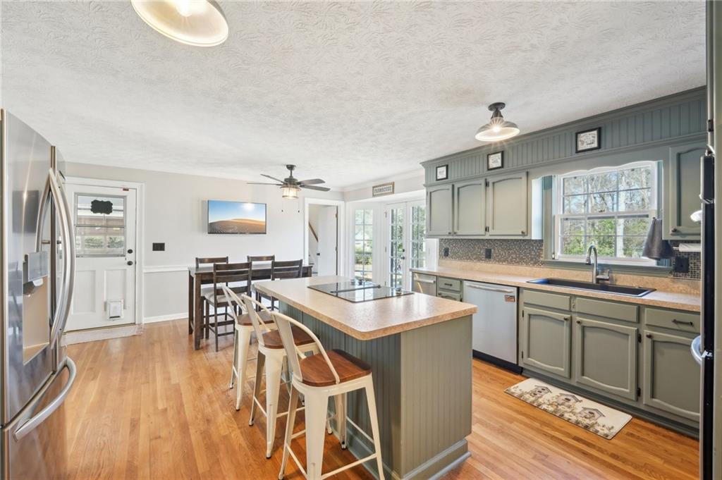 4805 Mystere Lane, Lilburn, Georgia image 17