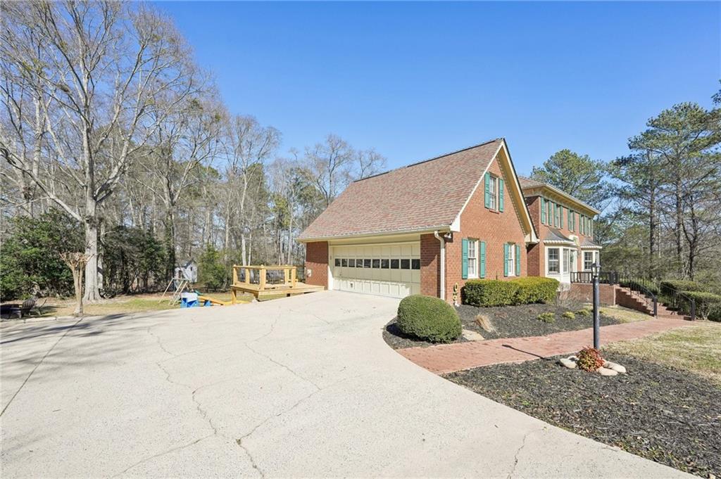 4805 Mystere Lane, Lilburn, Georgia image 4