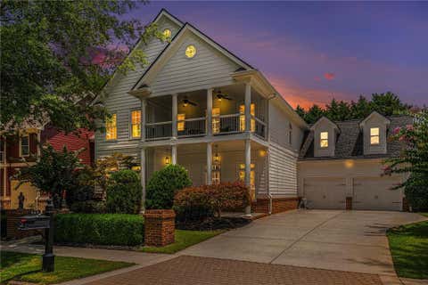 Homes For Sale - 540 Warm Springs Court<br/> Loganville, GA 30052