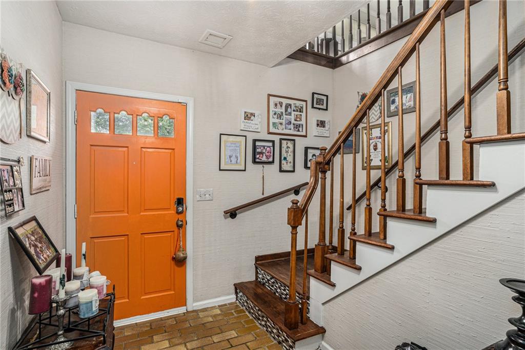 2491 Highland Golf Course Drive SE