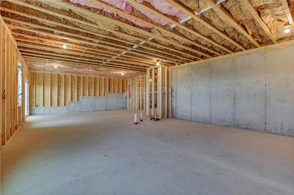 6811 Cambridge Drive, Flowery Branch, Georgia image 41