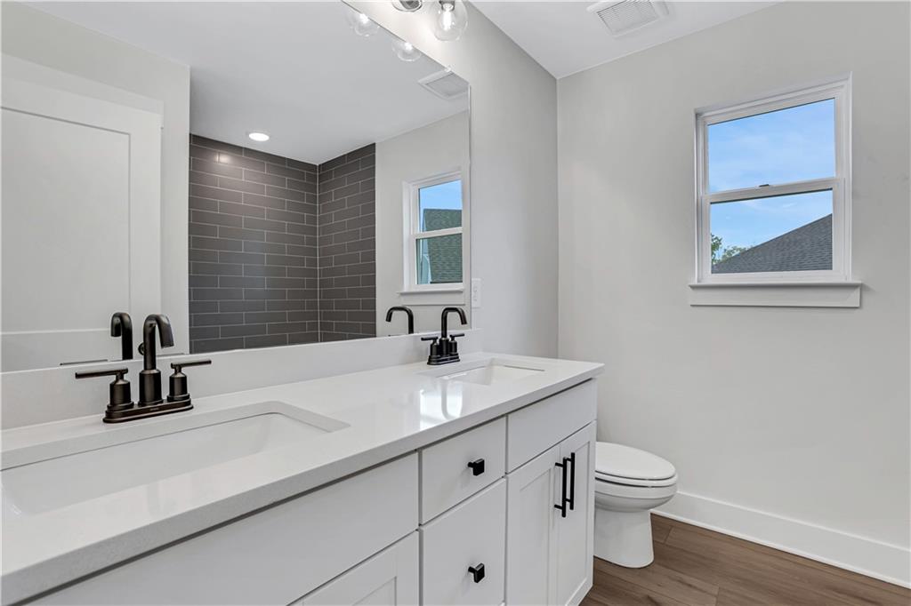 6811 Cambridge Drive, Flowery Branch, Georgia image 30