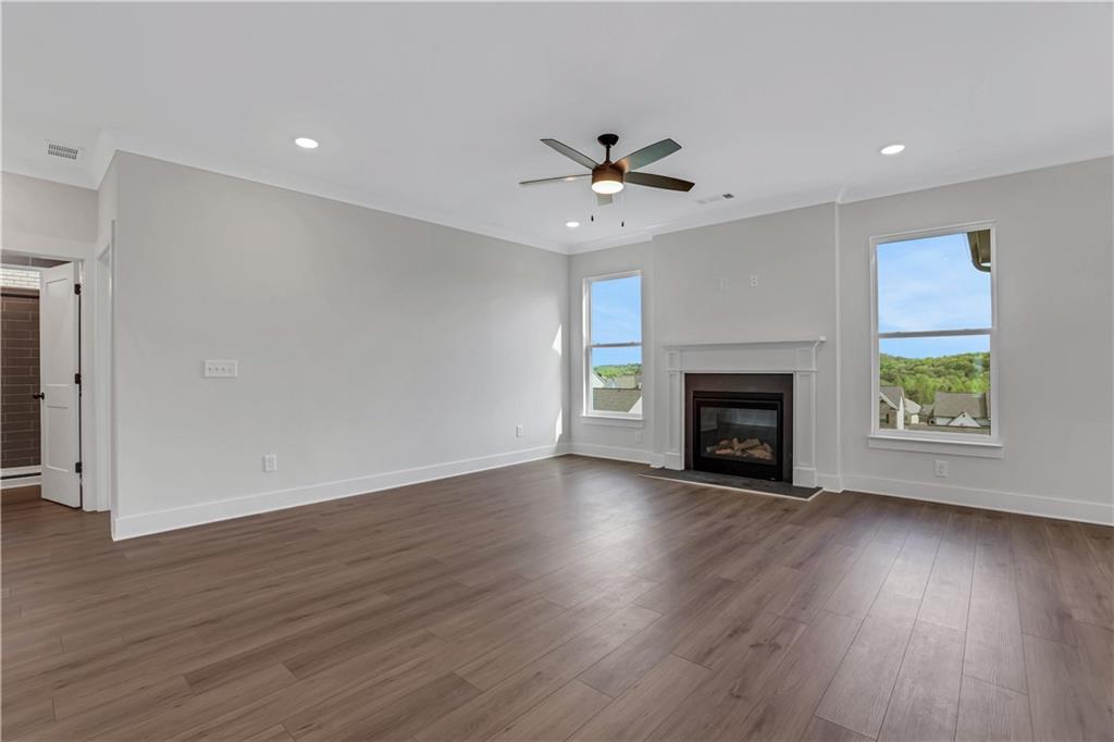 6811 Cambridge Drive, Flowery Branch, Georgia image 7
