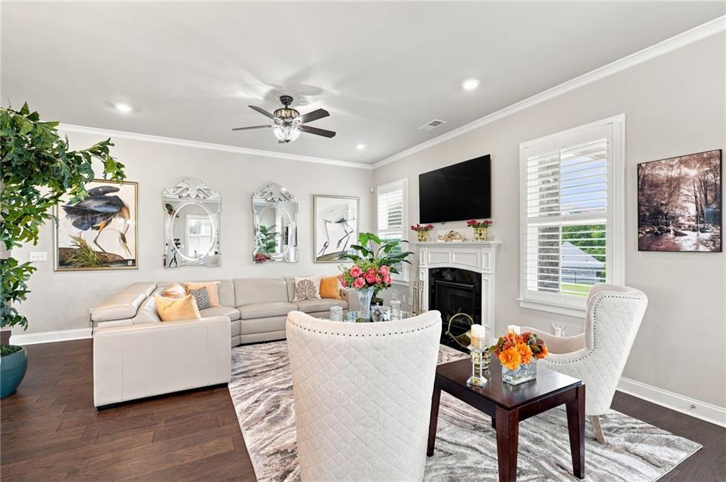 1604 Falcon Court
