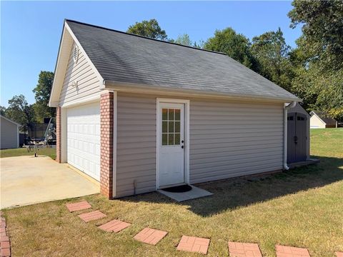 A home in Mcdonough