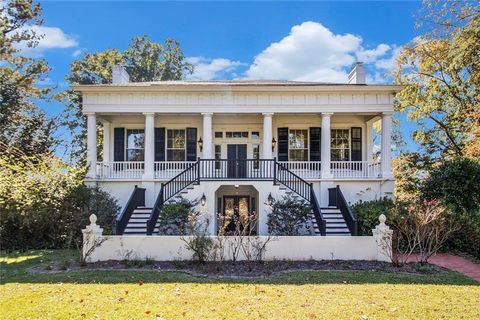 Homes For Sale - 112 Hillcrest Road<br/> West Point, GA 31833