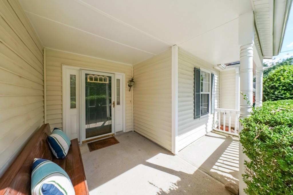 34 Poplar Springs Court