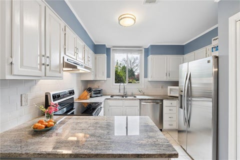 Condo For Sale - 4246 D Youville Trace<br/> Dekalb County, Atlanta, GA 30341