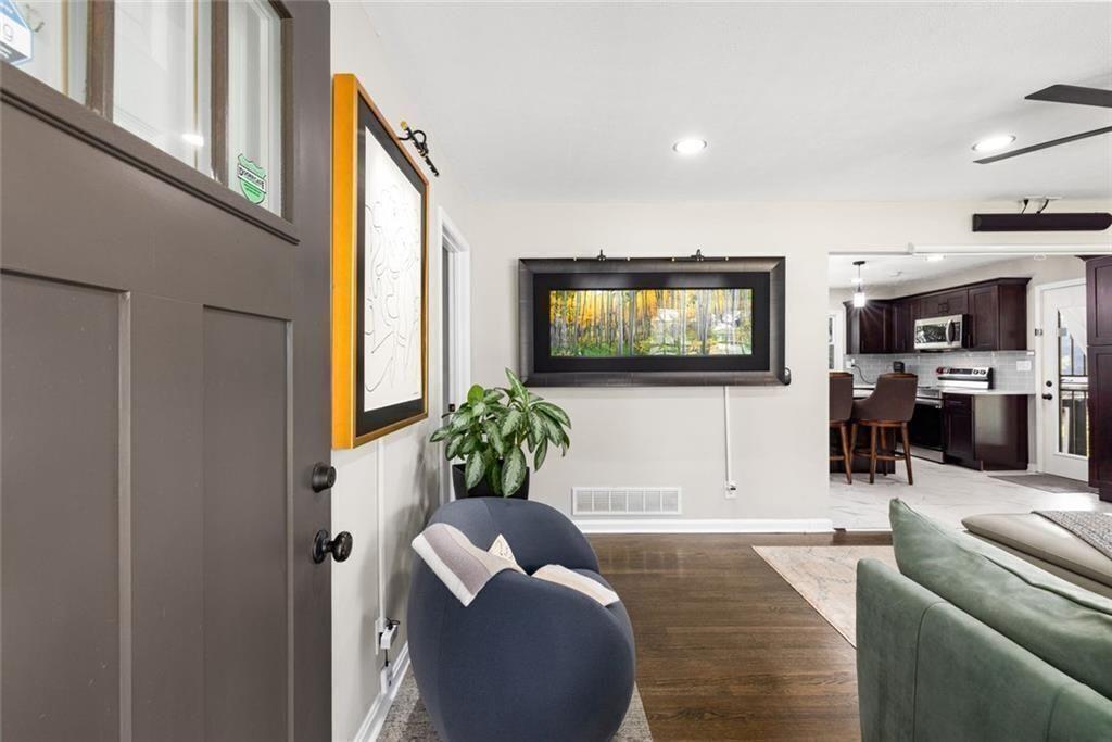 5952 Robin Hood Lane