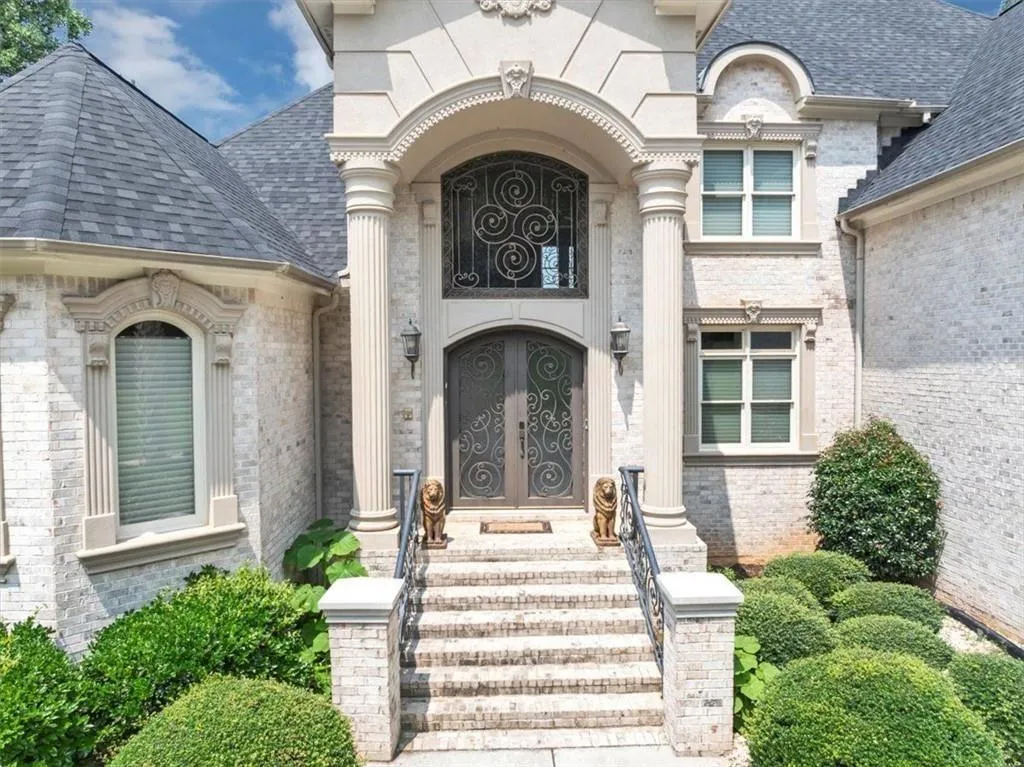 Stonecrest, Georgia 30038, United States, 5 Bedrooms Bedrooms, ,6 BathroomsBathrooms,Residential,Active,89357