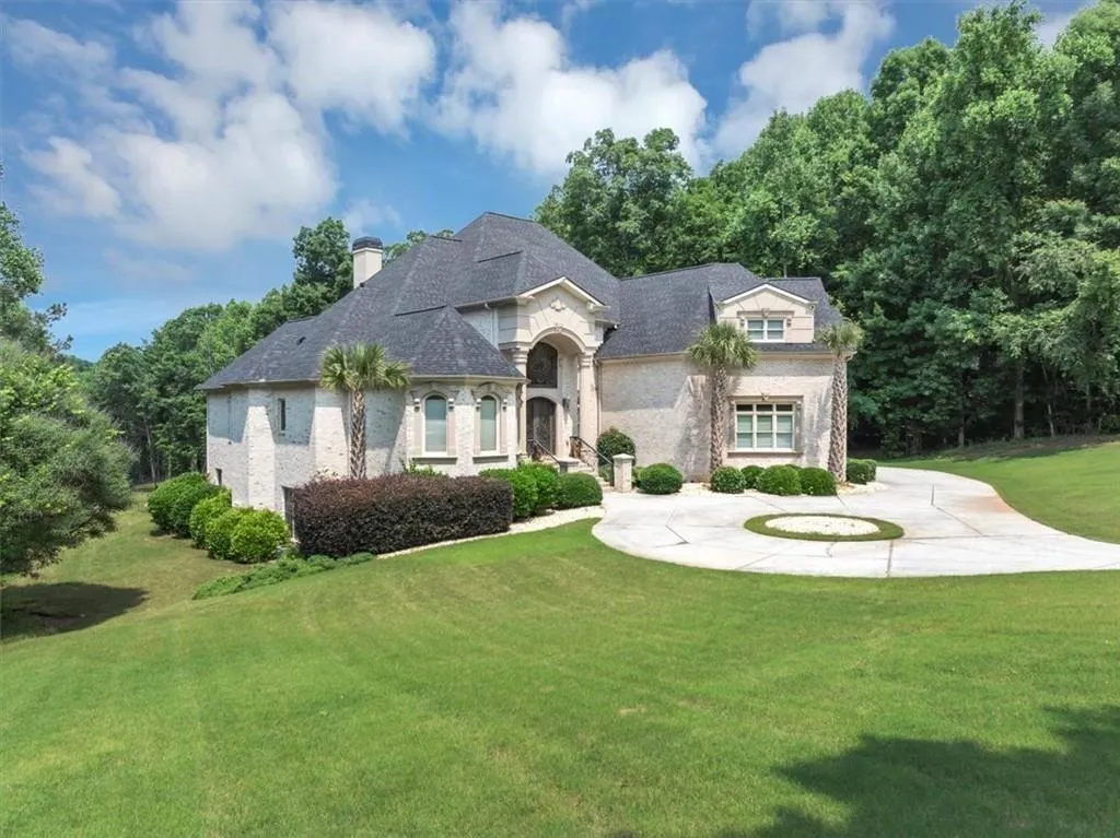 Stonecrest, Georgia 30038, United States, 5 Bedrooms Bedrooms, ,6 BathroomsBathrooms,Residential,Active,89357