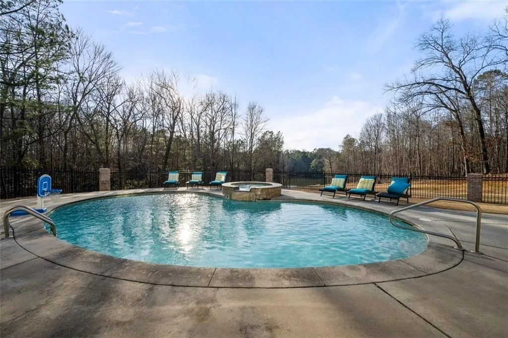 Stonecrest, Georgia 30038, United States, 5 Bedrooms Bedrooms, ,6 BathroomsBathrooms,Residential,Active,89357