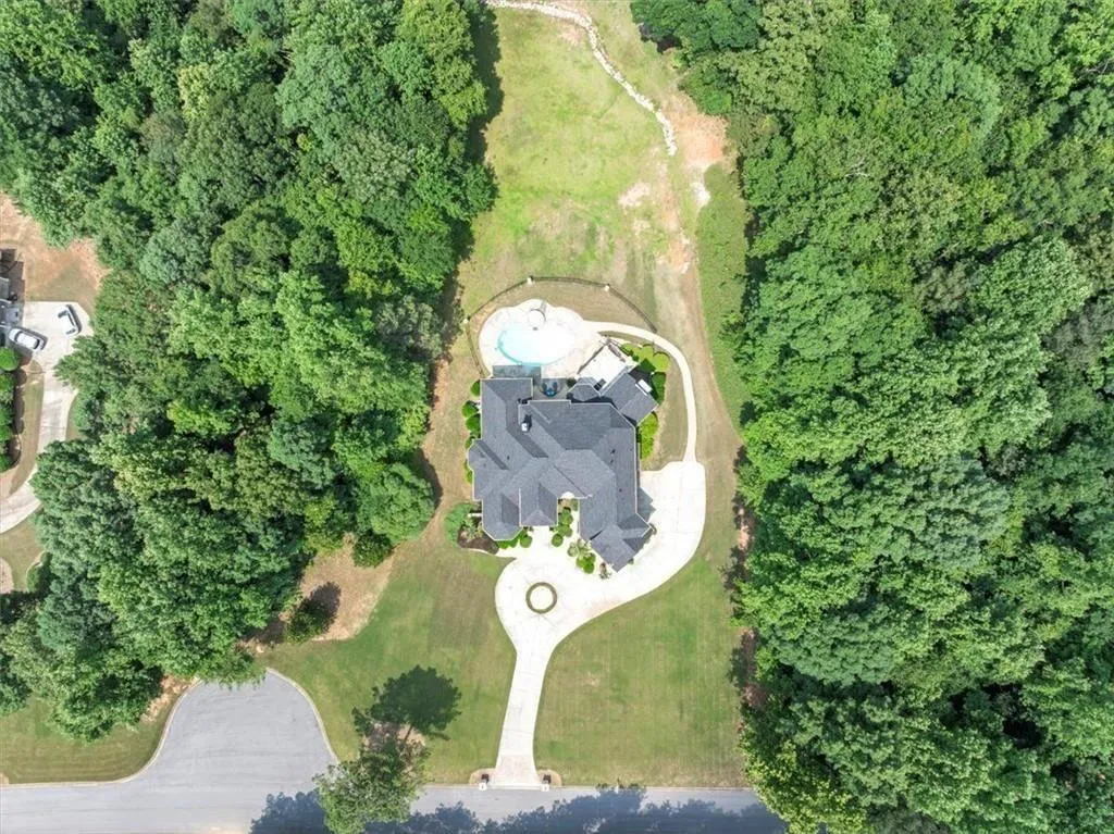 Stonecrest, Georgia 30038, United States, 5 Bedrooms Bedrooms, ,6 BathroomsBathrooms,Residential,Active,89357