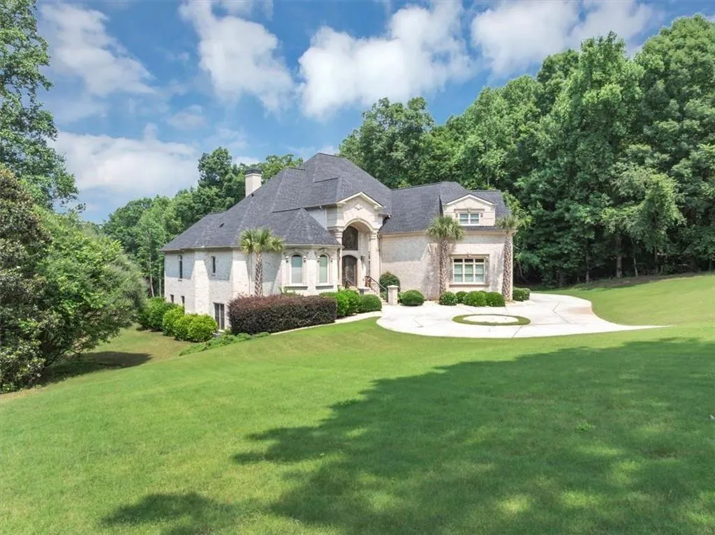 Stonecrest, Georgia 30038, United States, 5 Bedrooms Bedrooms, ,6 BathroomsBathrooms,Residential,Active,89357