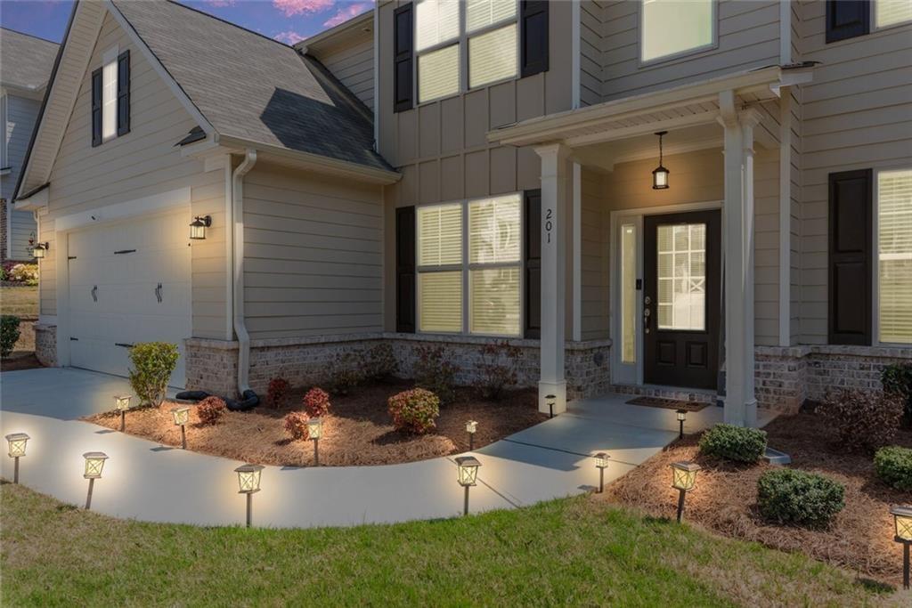 201 Meadow Branch Lane