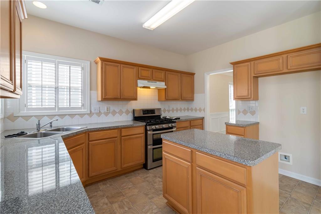 7325 Thoreau Circle, Atlanta, Georgia image 18