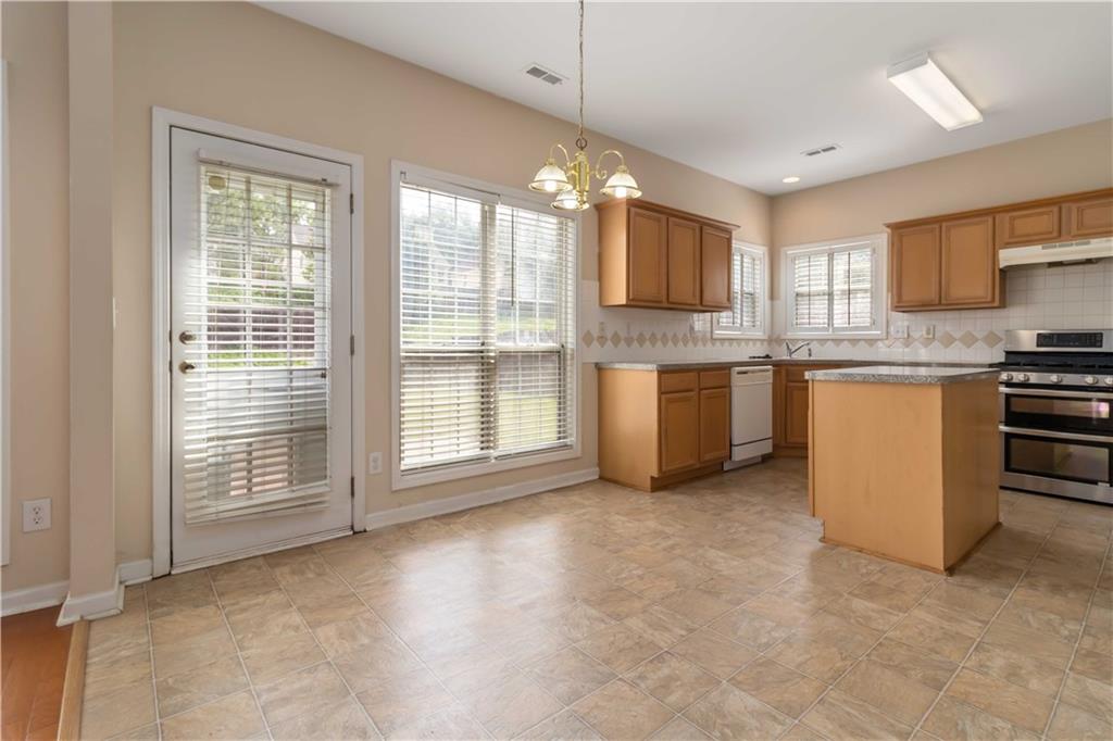 7325 Thoreau Circle, Atlanta, Georgia image 14