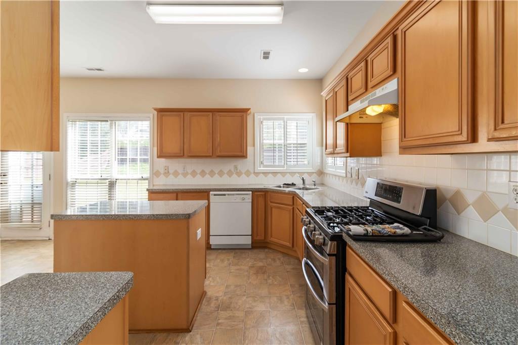 7325 Thoreau Circle, Atlanta, Georgia image 15