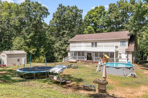 A home in Demorest