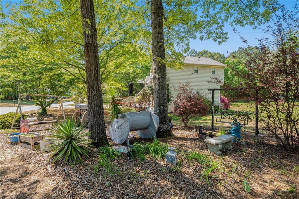 126 Amberwood Lane, Euharlee, Georgia image 22
