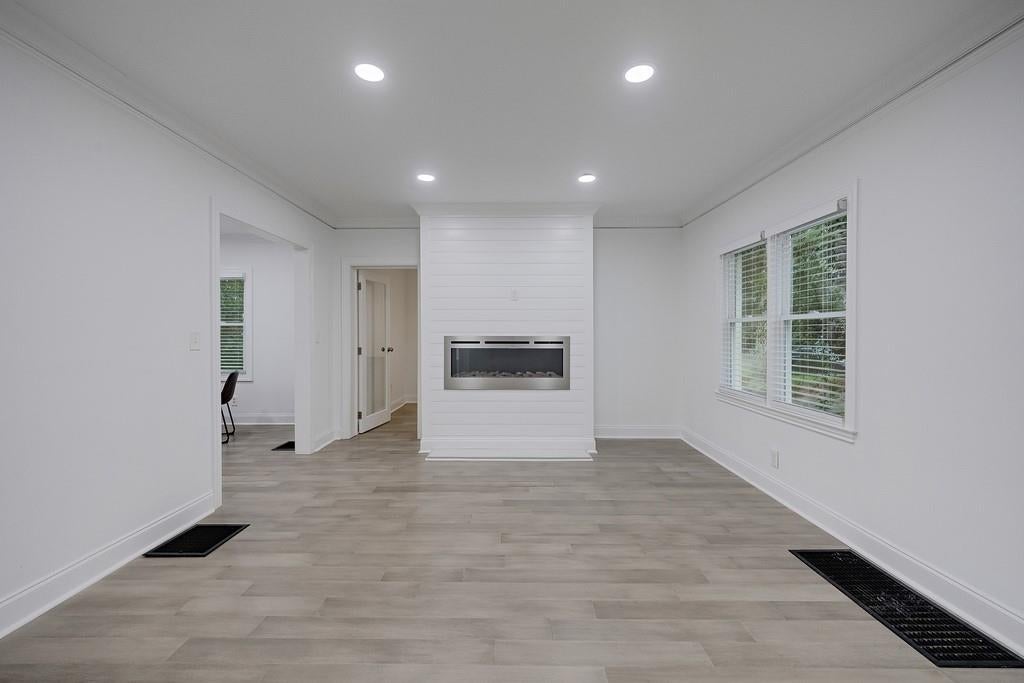 593 Lynnhaven Drive SW
