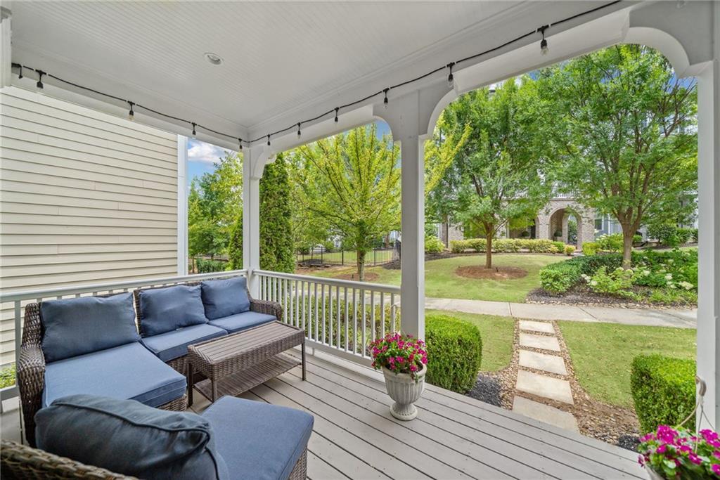6095 Richwood Circle