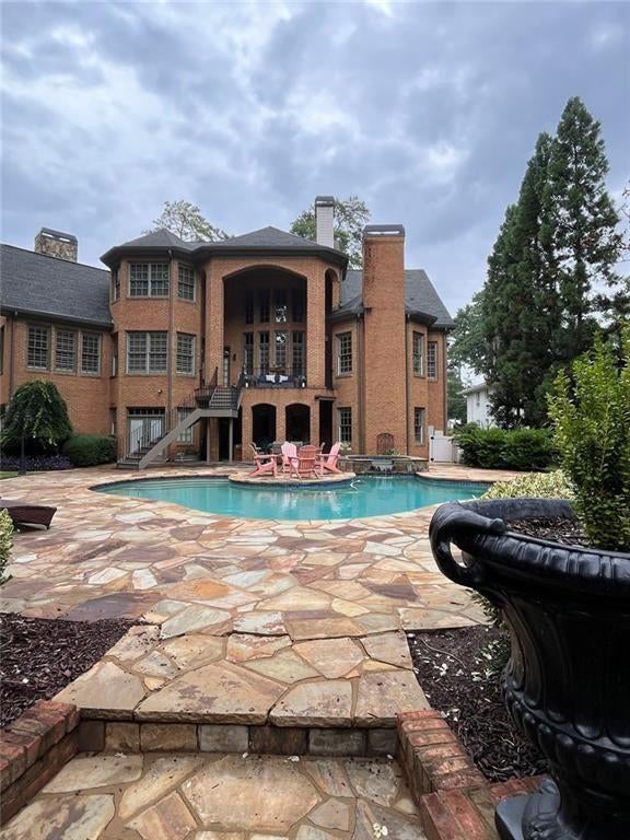 280 Old Ivy Road NE
