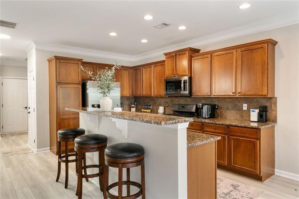690 Cobblestone Creek Lane