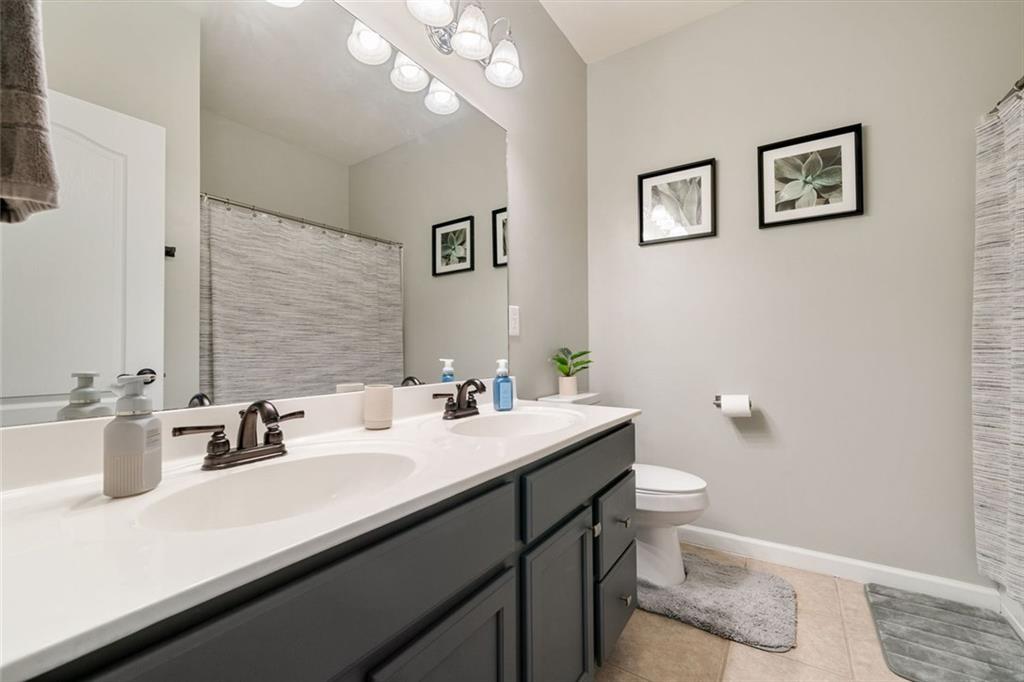 690 Cobblestone Creek Lane, Mableton, Georgia image 31