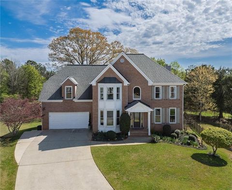 Photo of 555 Hembree Grove Overlook, Roswell, GA 30076 (MLS # 7741419)