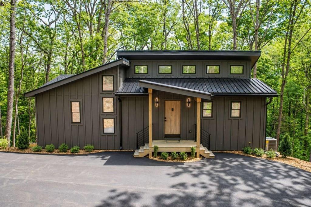 26 Grace Drive