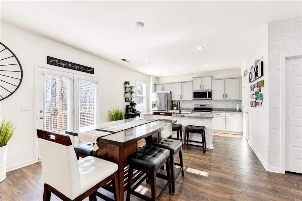 86 Canyon Ferry Way