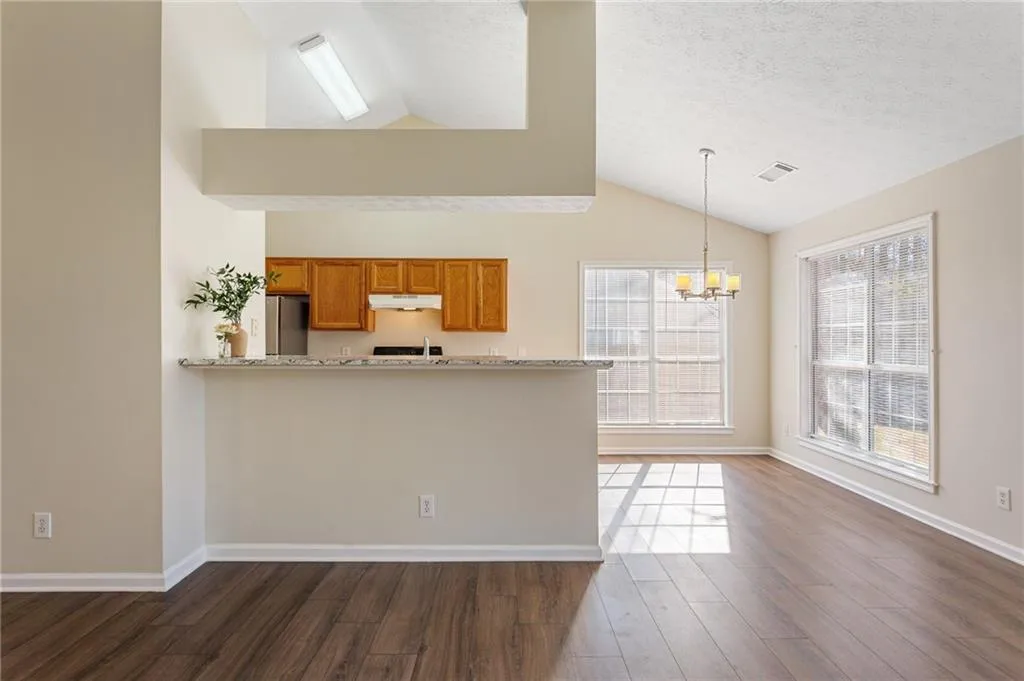 Powder Springs, Georgia 30127, United States, 3 Bedrooms Bedrooms, ,2 BathroomsBathrooms,Residential,Pending,77002