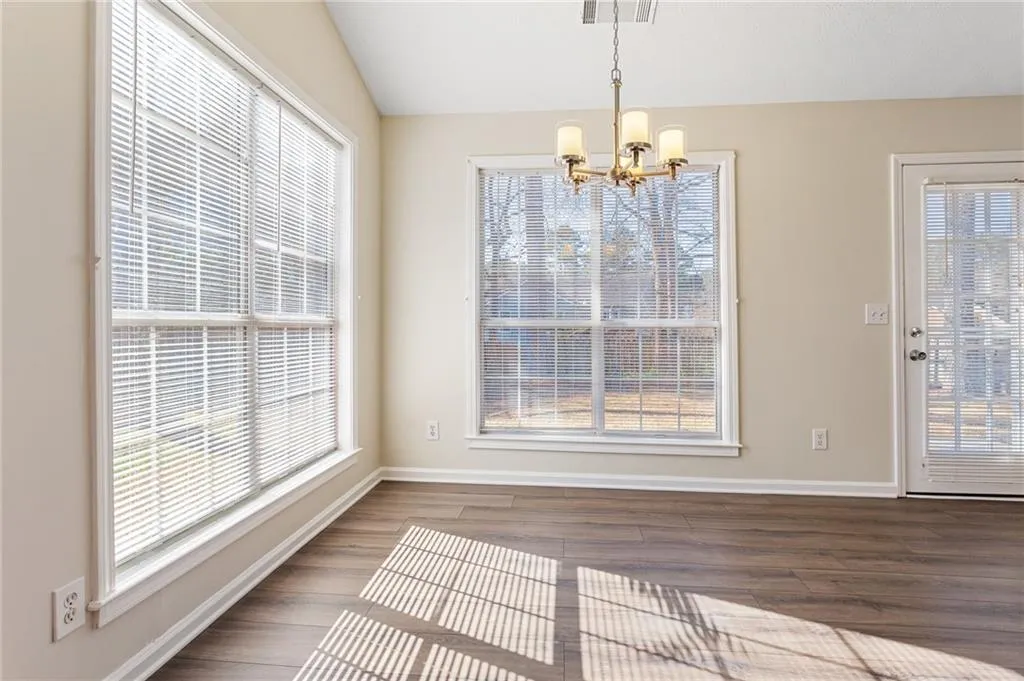 Powder Springs, Georgia 30127, United States, 3 Bedrooms Bedrooms, ,2 BathroomsBathrooms,Residential,Pending,77002