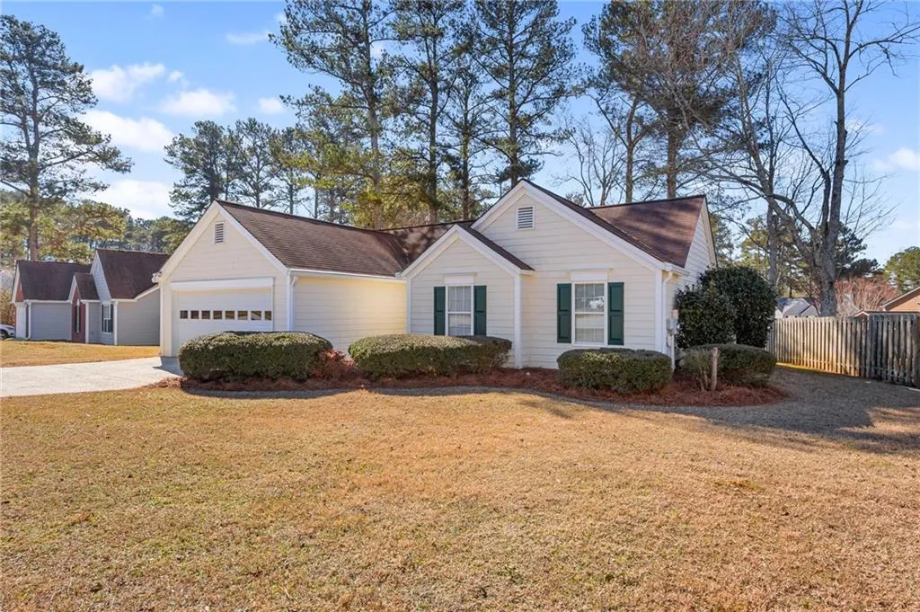 Powder Springs, Georgia 30127, United States, 3 Bedrooms Bedrooms, ,2 BathroomsBathrooms,Residential,Pending,77002