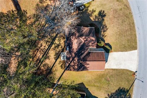 A home in Powder Springs
