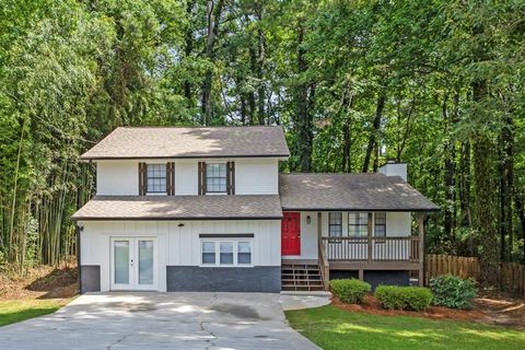 630 Pennylake Court Stone Mountain GA 30087